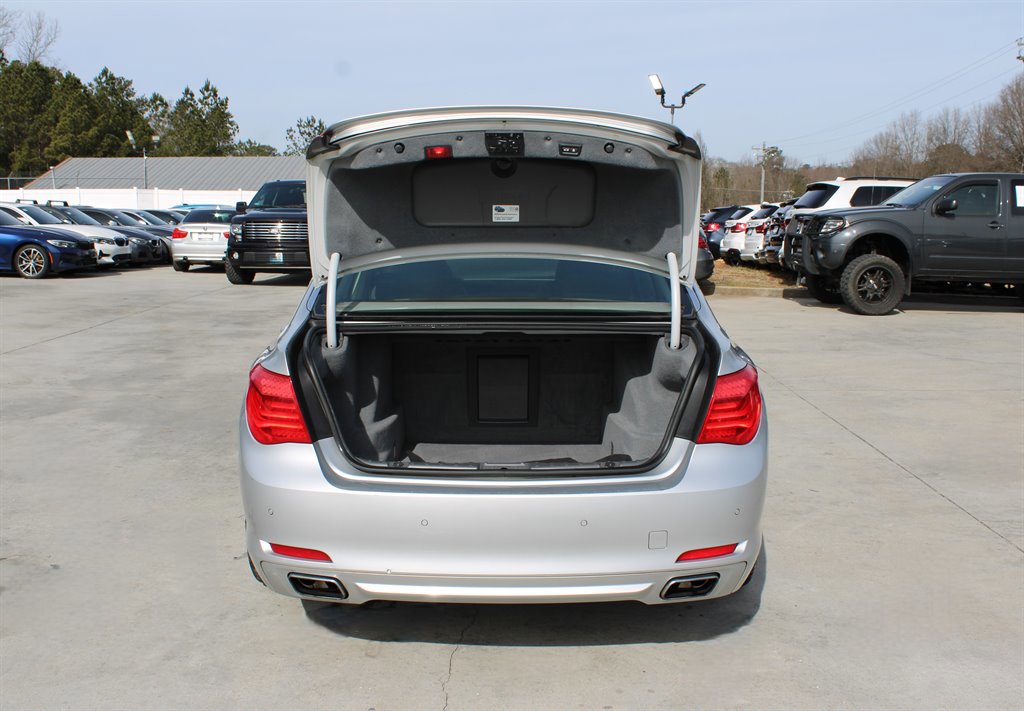 Used 2009 BMW 750Li 750Li image 38