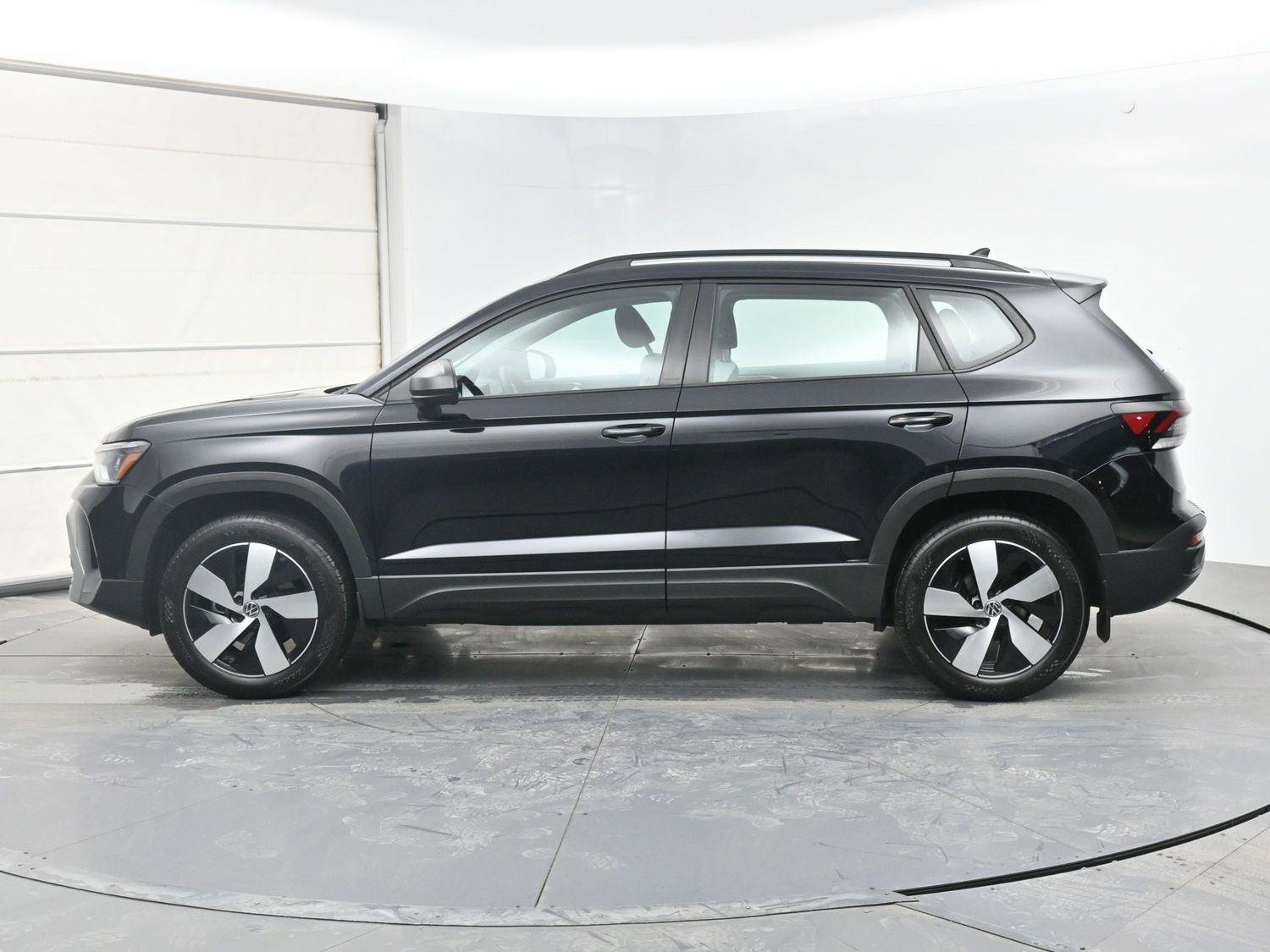 Certified 2025 Volkswagen Taos S w/ Taos Adventure Package (SXB) AWD/4WD image 21