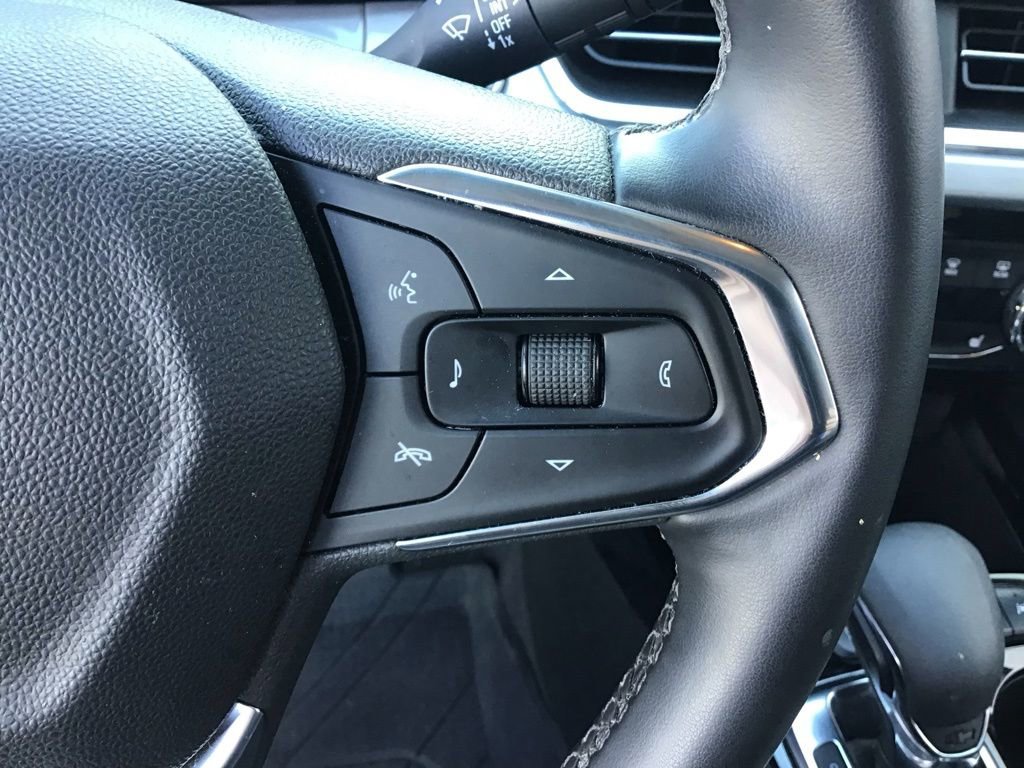 Used 2025 Chevrolet Trax LT w/ LT Convenience Package image 20