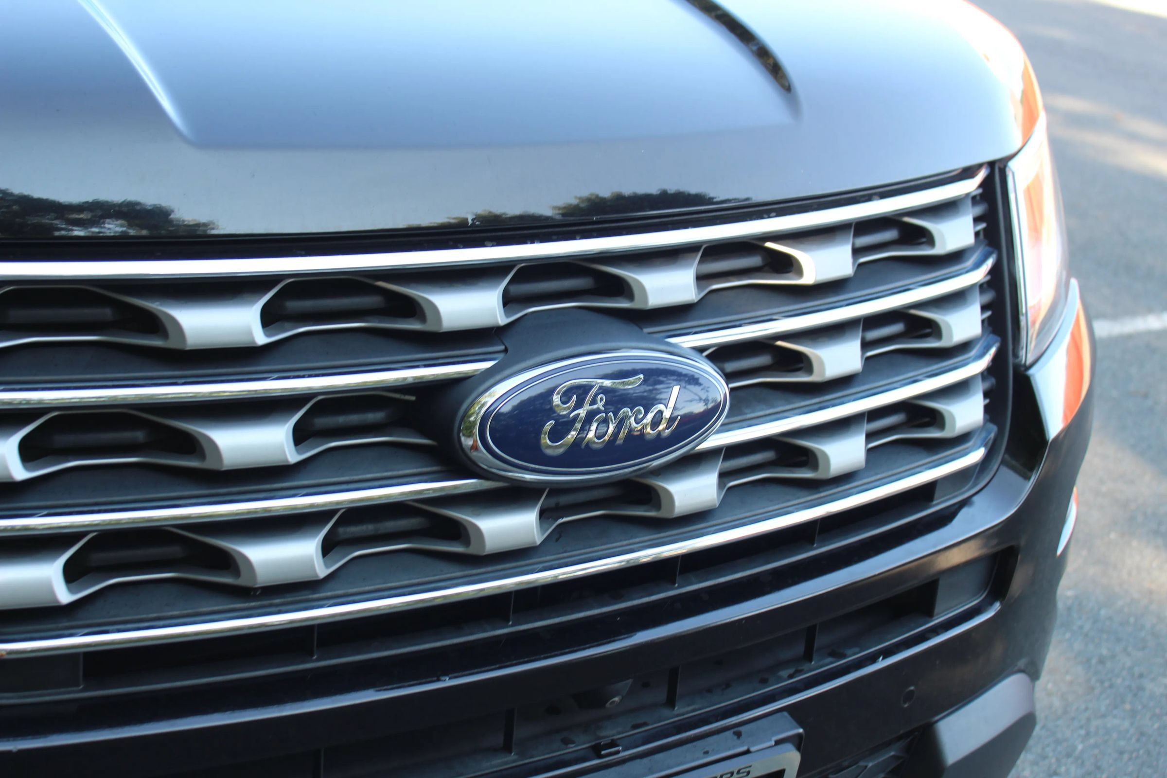 Used 2016 Ford Explorer Limited AWD/4WD image 45