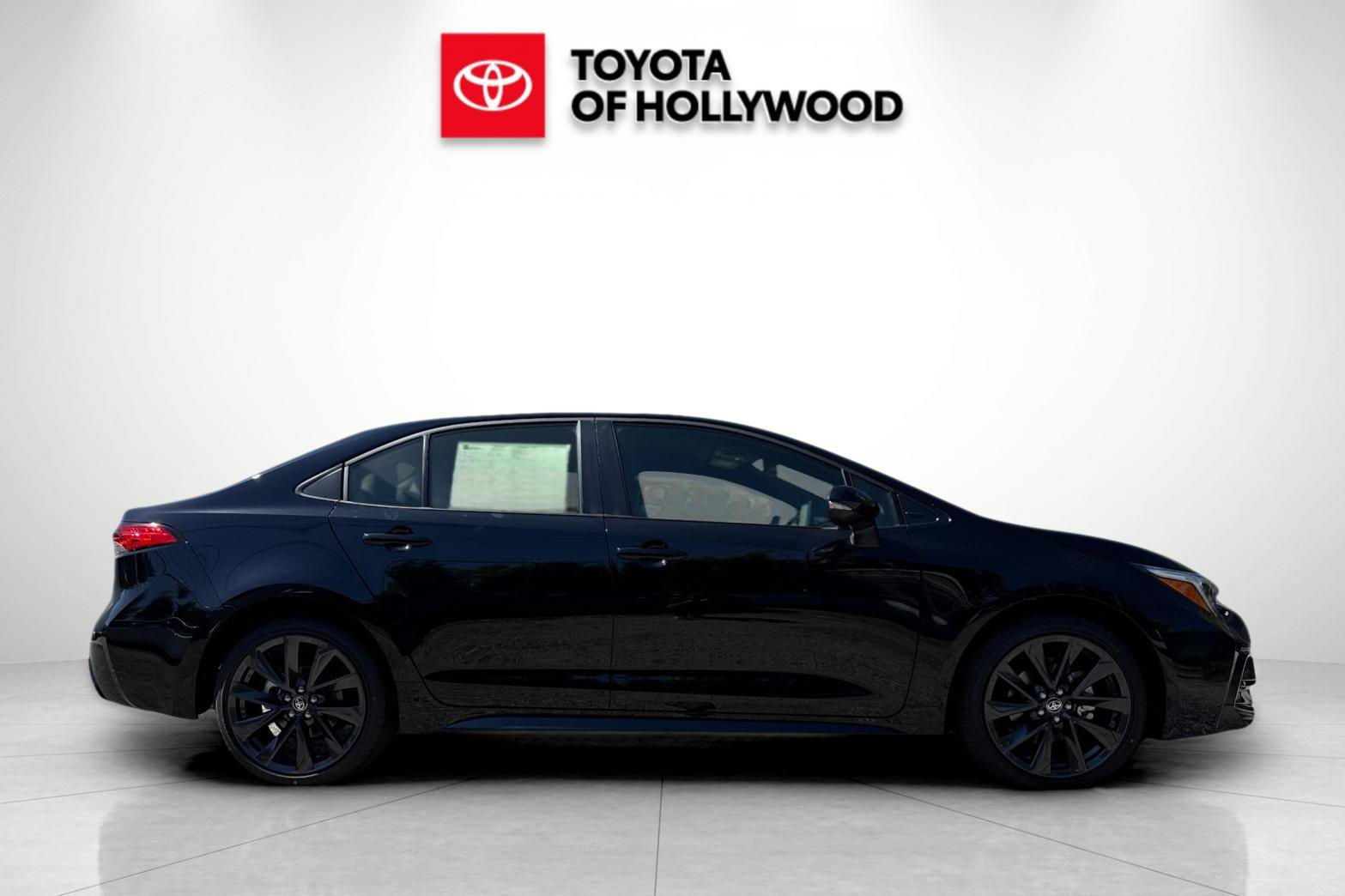 New 2026 Toyota Corolla SE FWD image 3
