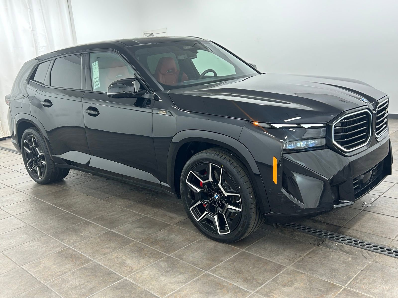 Used 2025 BMW XM image 6