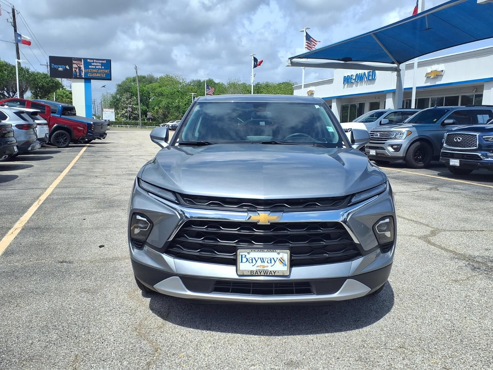 Used 2025 Chevrolet Blazer LT FWD image 19