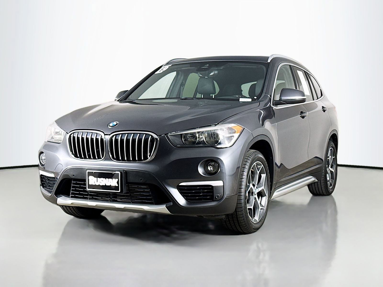 Used 2019 BMW X1 xDrive28i w/ Convenience Package image 3