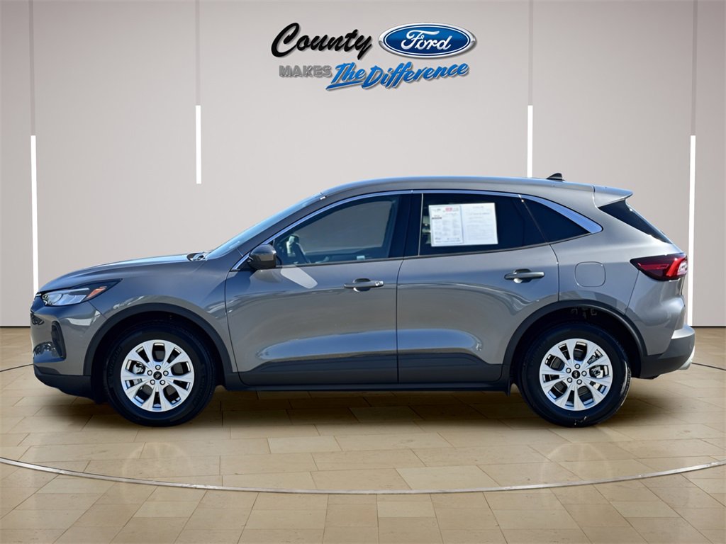 Used 2023 Ford Escape Active w/ Tech Pack #2 image 3