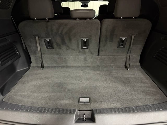 Used 2024 Chevrolet Traverse LT w/ Enhanced Driving Package FWD image 22