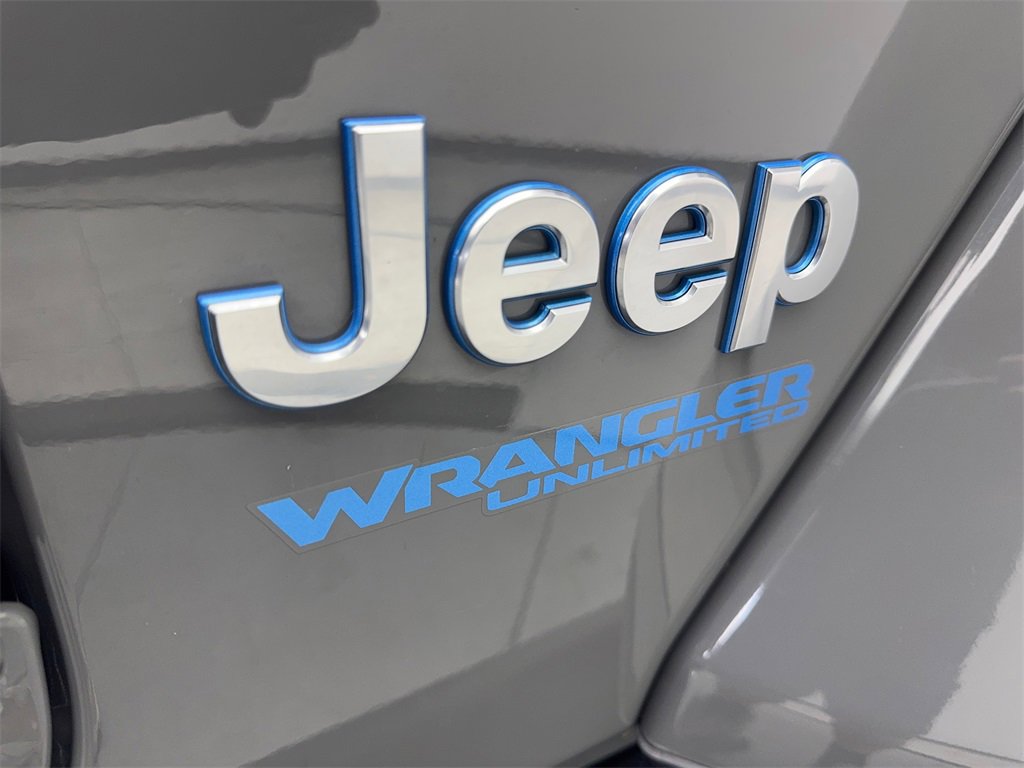 Used 2021 Jeep Wrangler Unlimited Sahara w/ Cold Weather Group image 25