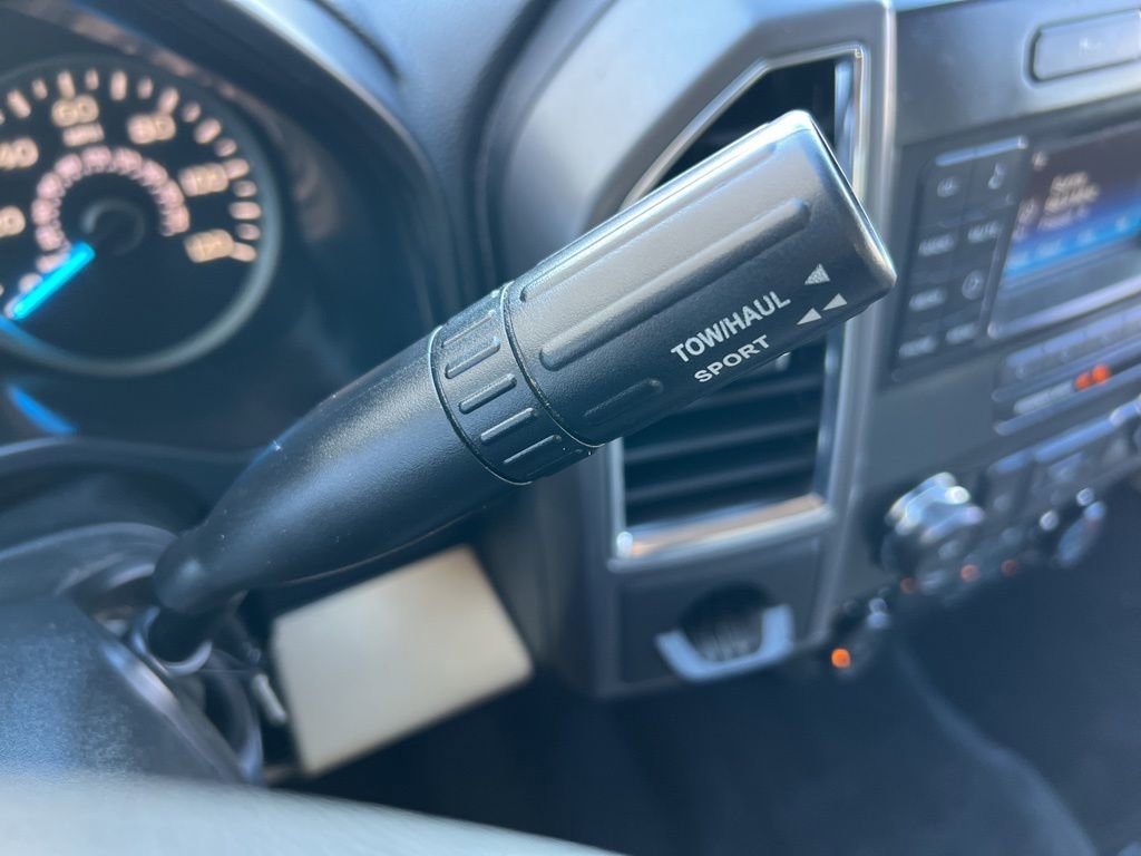 Used 2015 Ford F150 XLT image 45