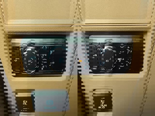 Used 2023 Ford F150 XLT image 24