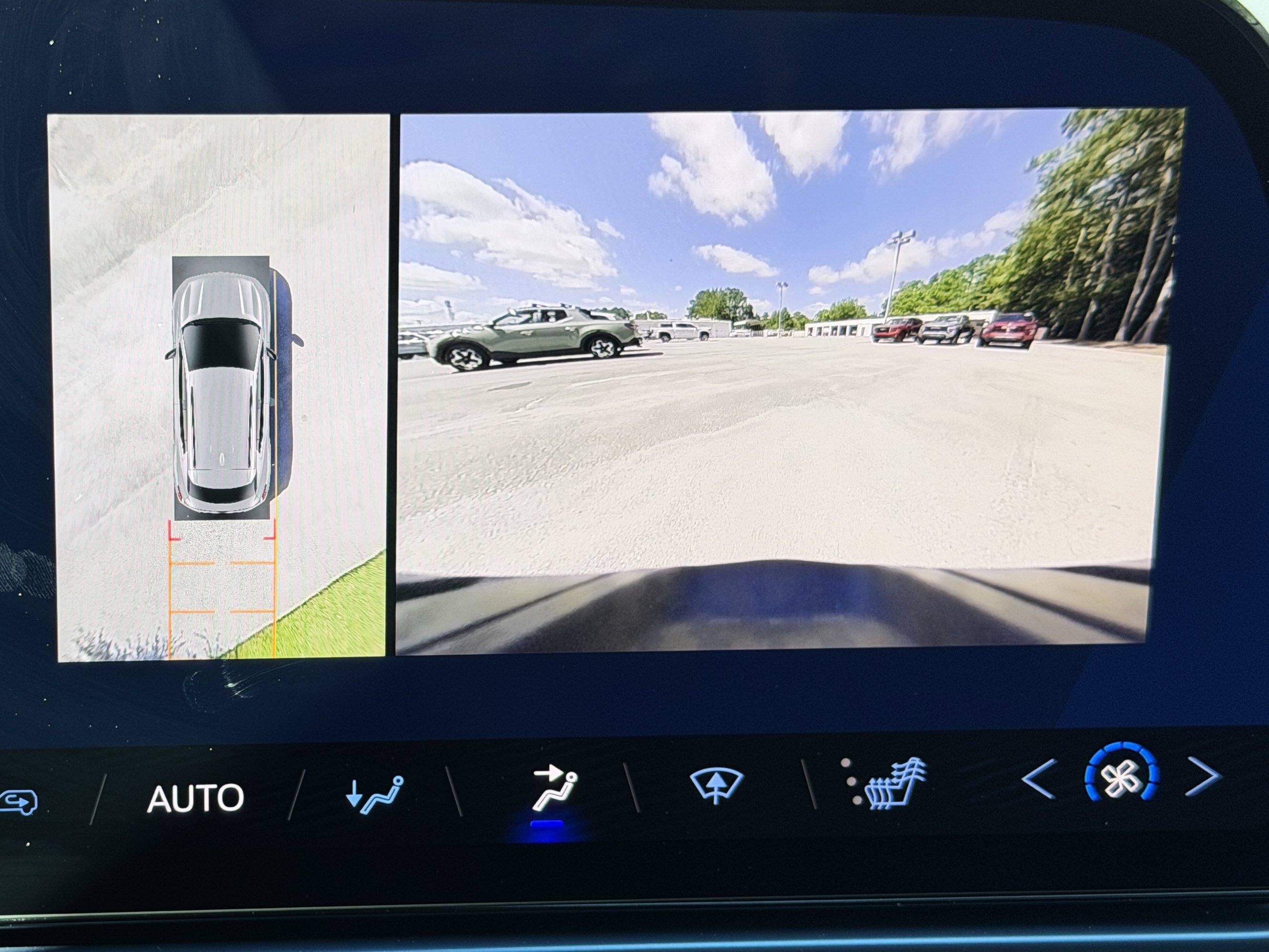 Used 2024 Chevrolet Equinox EV LT FWD image 27