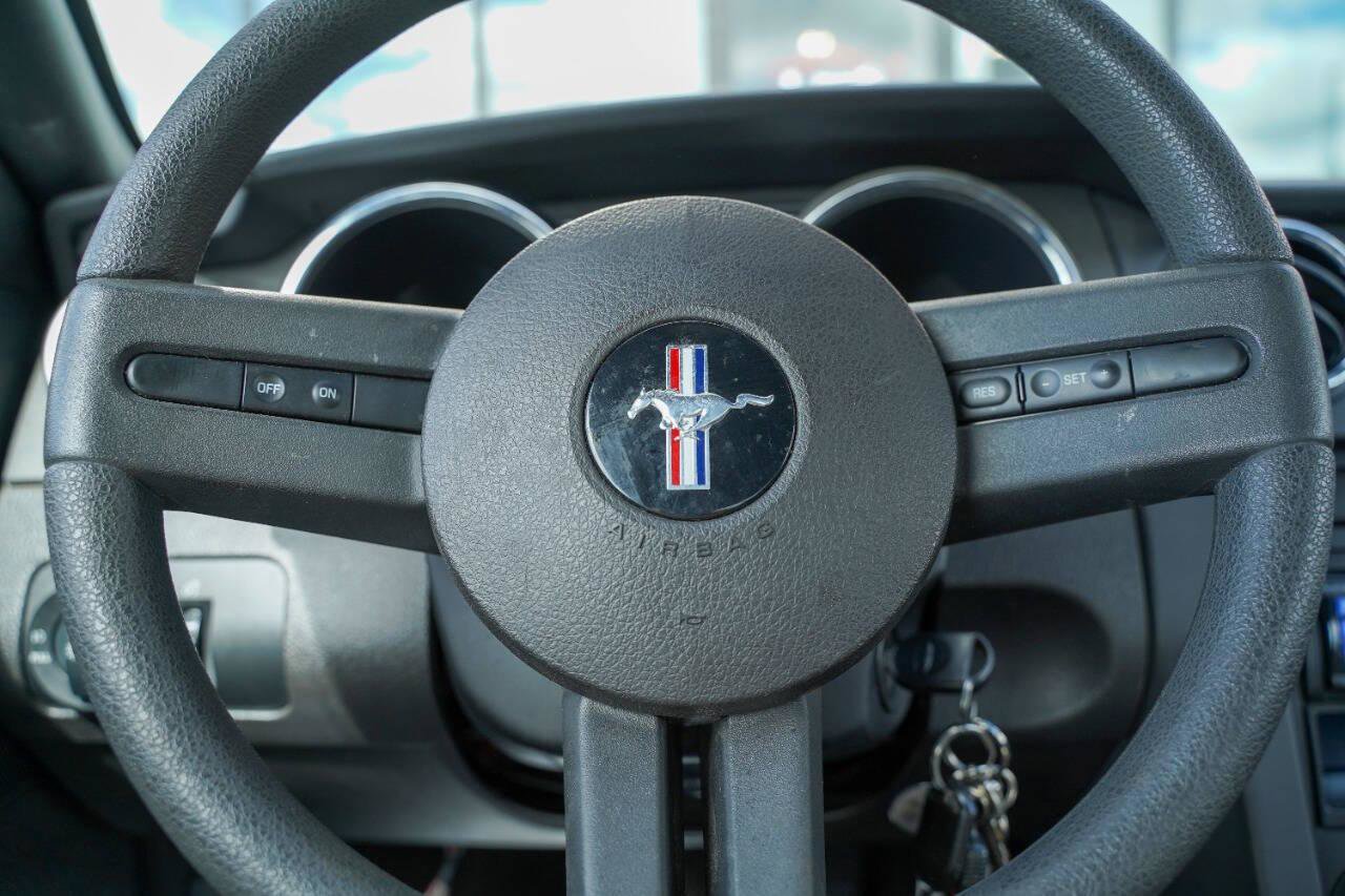 Used 2007 Ford Mustang GT image 11