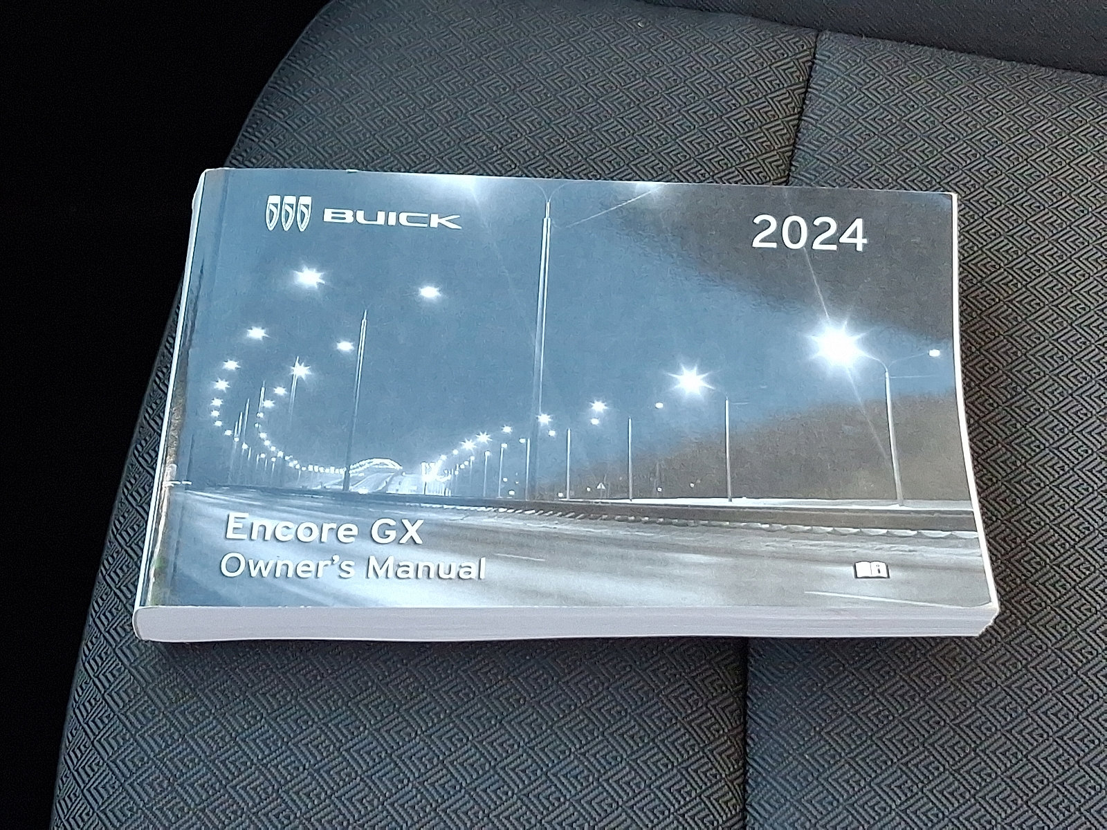 Used 2024 Buick Encore GX Preferred image 26