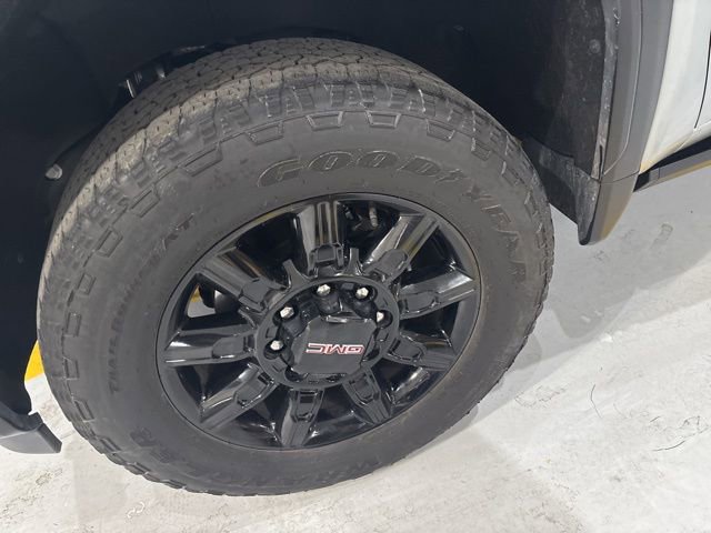 Used 2024 GMC Sierra 2500 AT4 w/ AT4 Premium Plus Package image 40