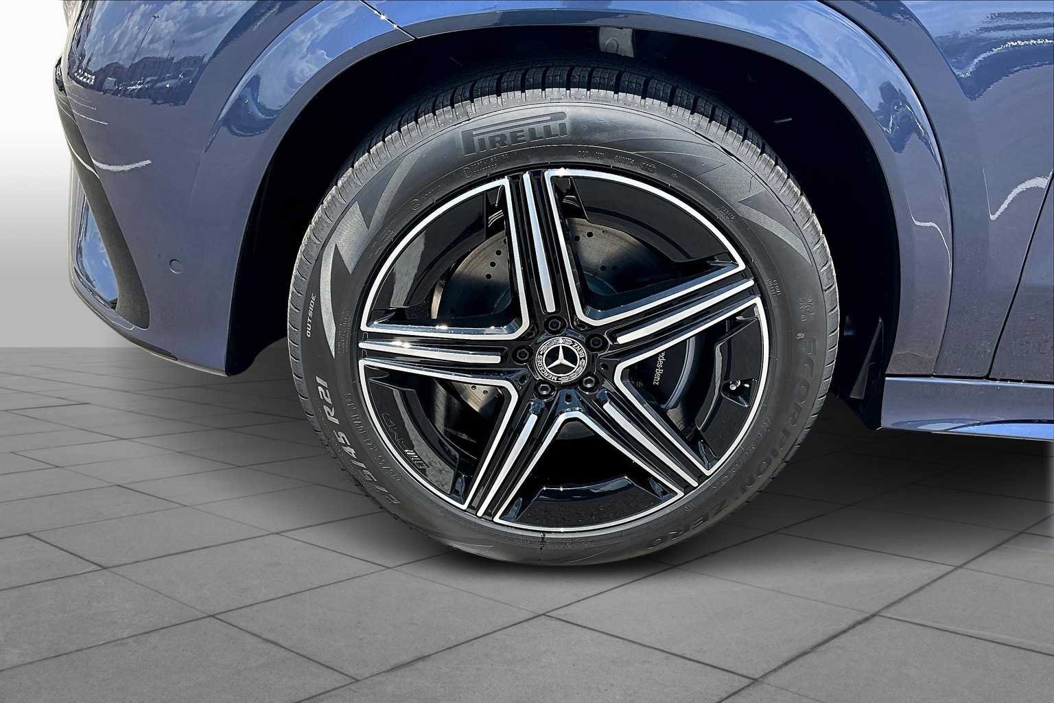 Certified 2026 Mercedes-Benz GLE 450 4MATIC image 11
