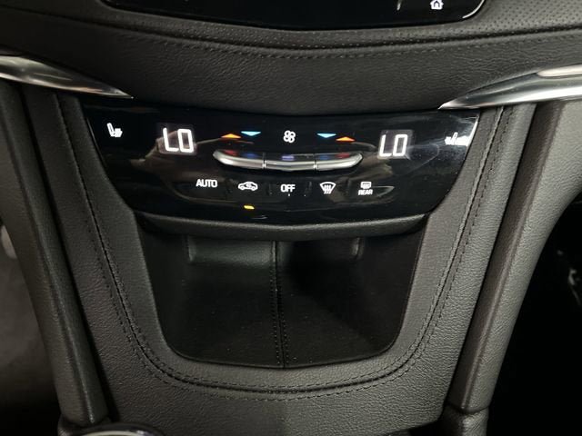 Certified 2022 Cadillac XT5 Luxury FWD image 17