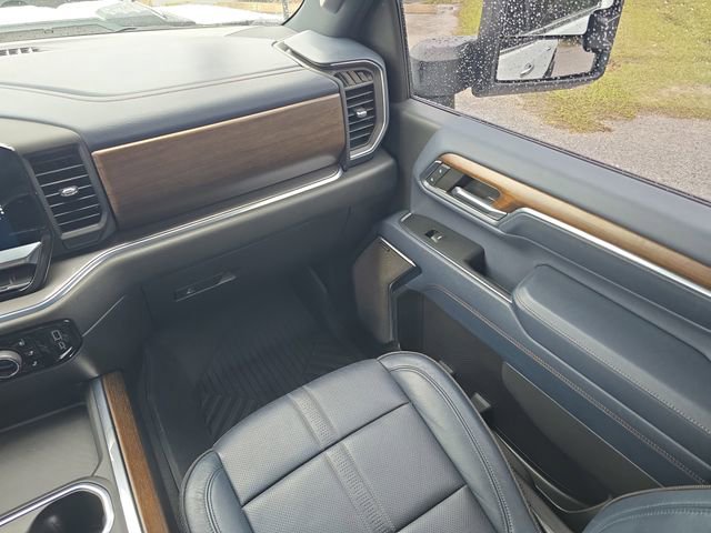 Used 2024 Chevrolet Silverado 2500 High Country w/ Technology Package image 12