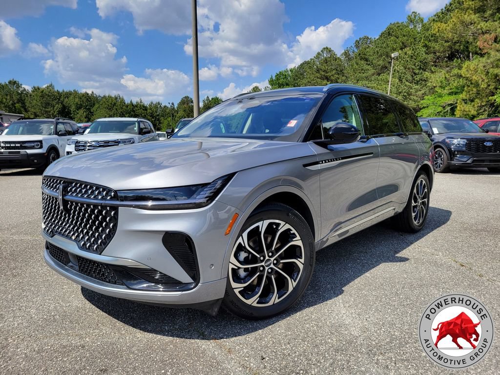 Used 2024 Lincoln Nautilus Reserve AWD/4WD image 1