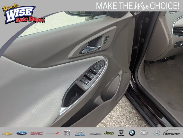 Used 2020 Chevrolet Malibu LT FWD image 9