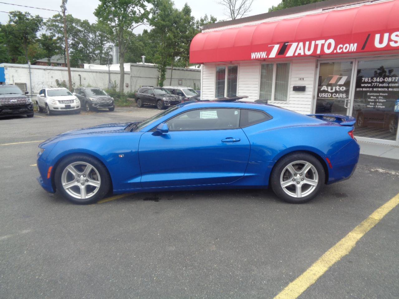 Used 2017 Chevrolet Camaro LT RWD image 12
