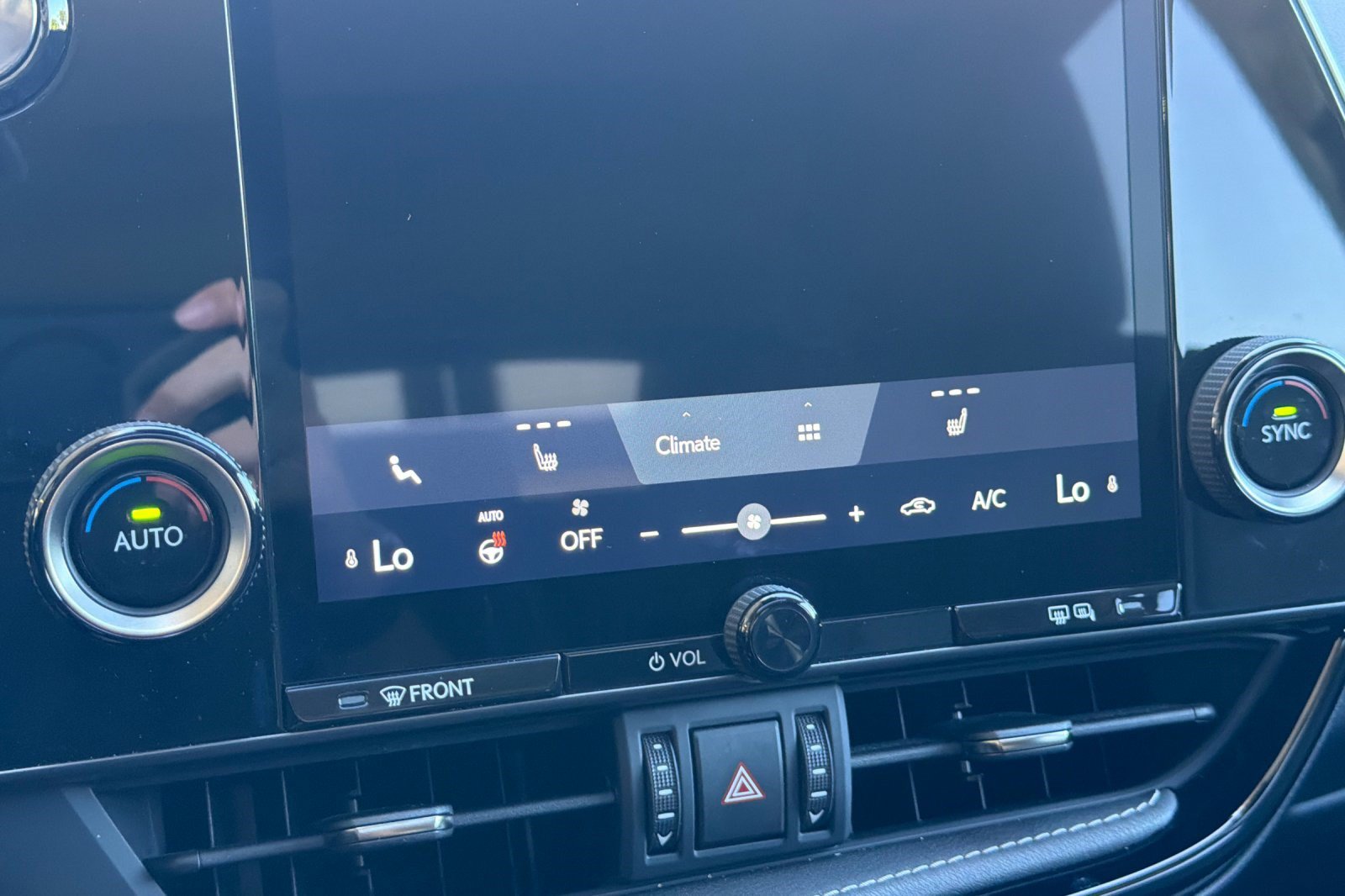 Used 2022 Lexus NX 350h AWD w/ Towing Package (2000 Lbs) image 26