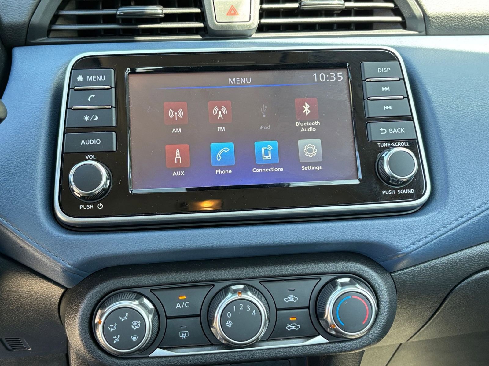 Used 2025 Nissan Versa SV FWD image 20