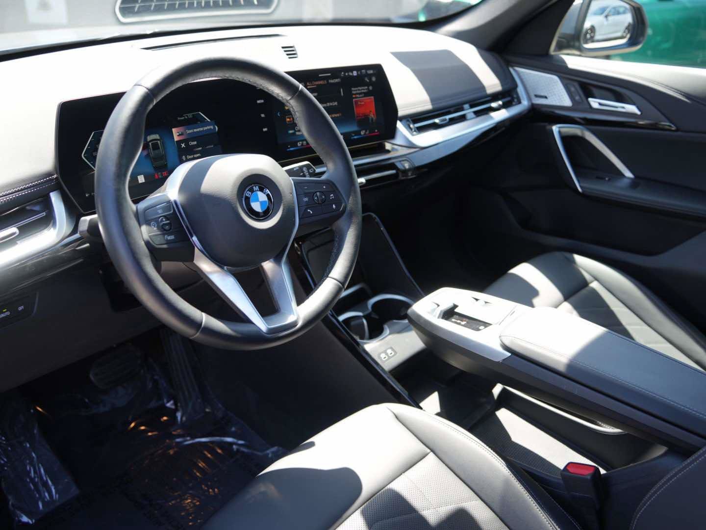 Used 2025 BMW X1 xDrive28i w/ Convenience Package AWD/4WD image 14