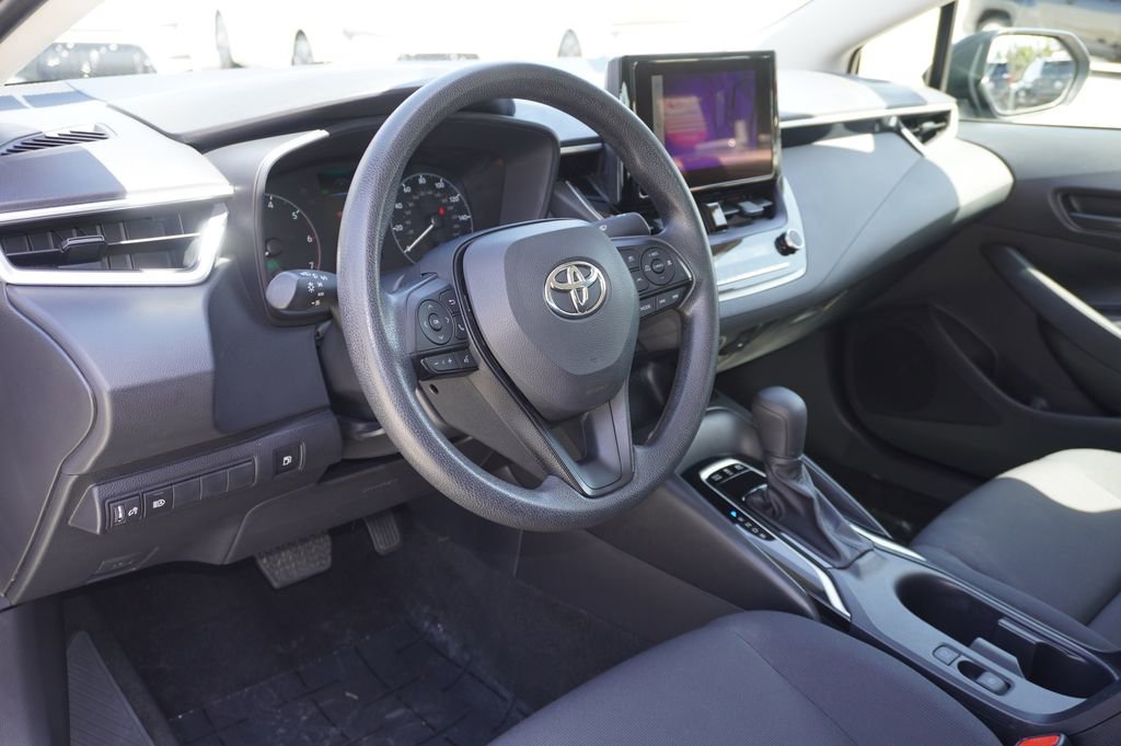 Certified 2025 Toyota Corolla LE image 11