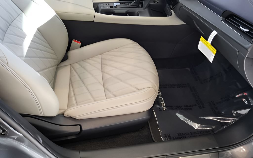 New 2026 Nissan Sentra SL w/ Floor Mat Package FWD image 43