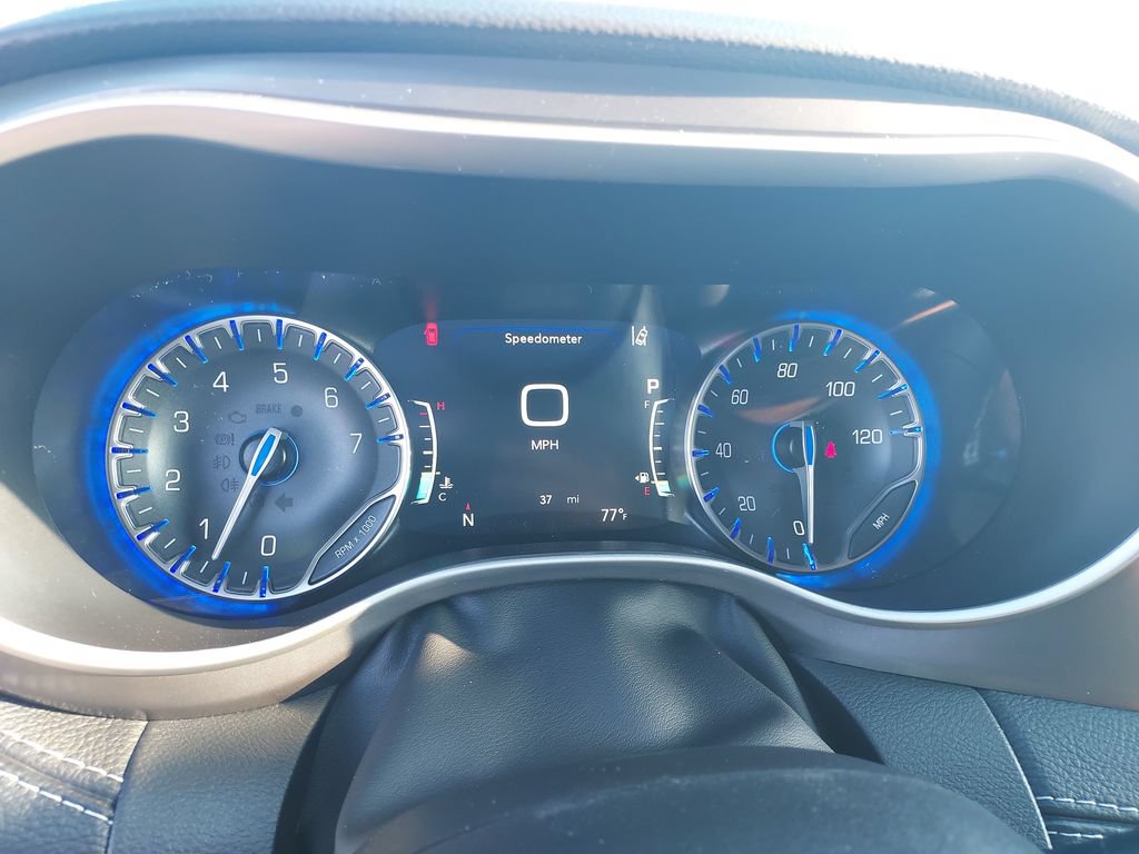 New 2026 Chrysler Pacifica Select FWD image 18