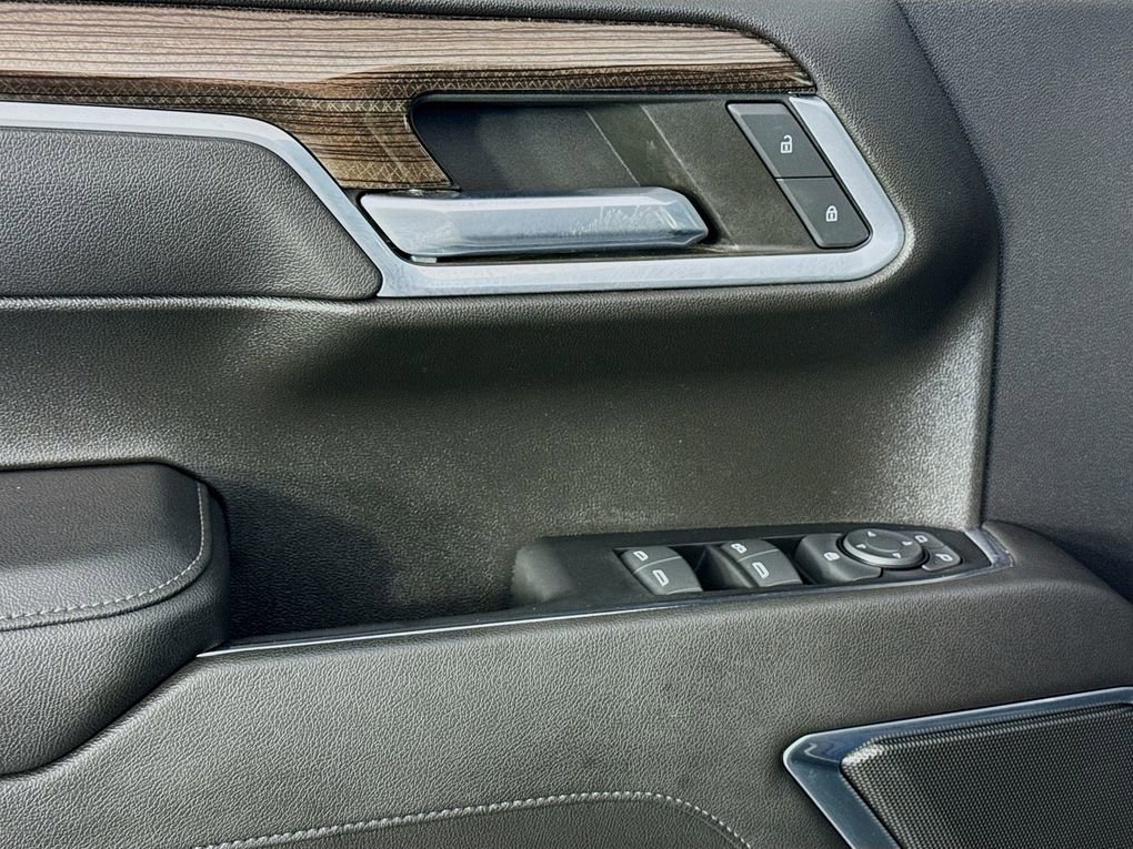 Used 2022 Chevrolet Silverado 1500 LT AWD/4WD image 19