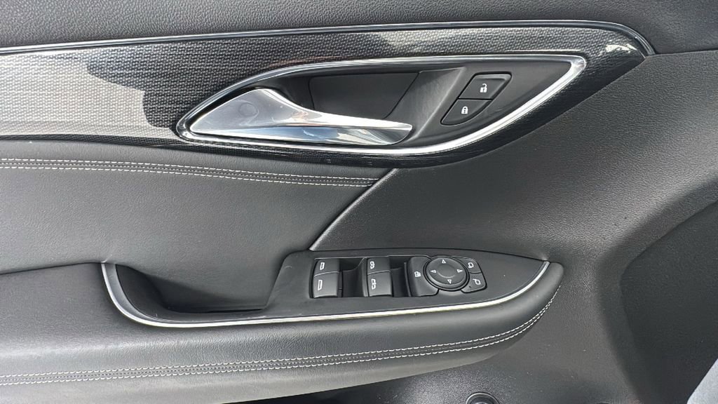 Used 2023 Buick Envision Preferred w/ Sport Touring Package AWD/4WD image 20
