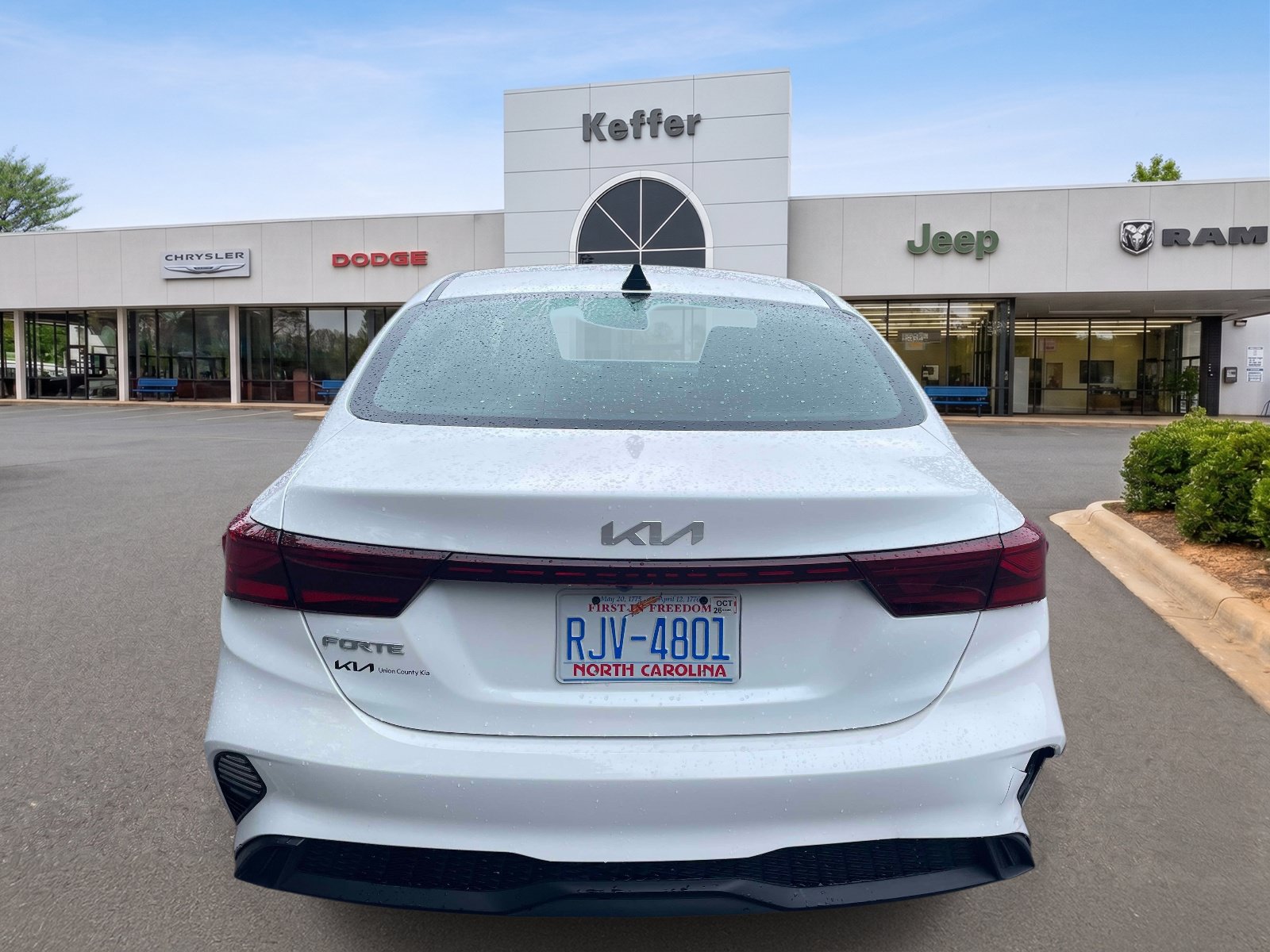 Used 2024 Kia Forte LXS FWD image 5