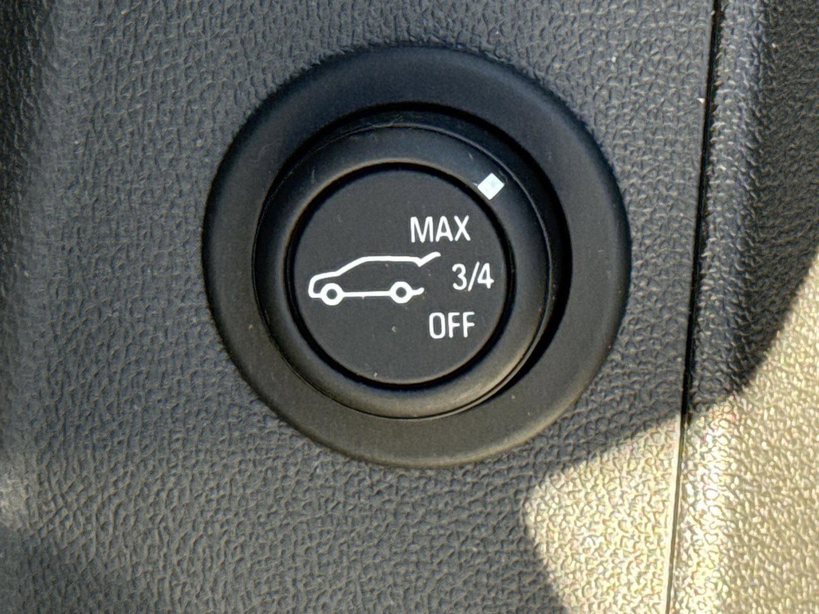 Used 2020 Chevrolet Equinox Premier image 14