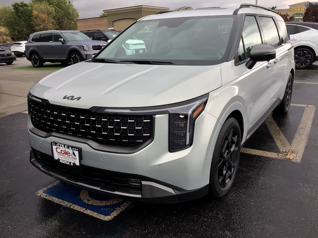 New 2026 Kia Carnival image 2