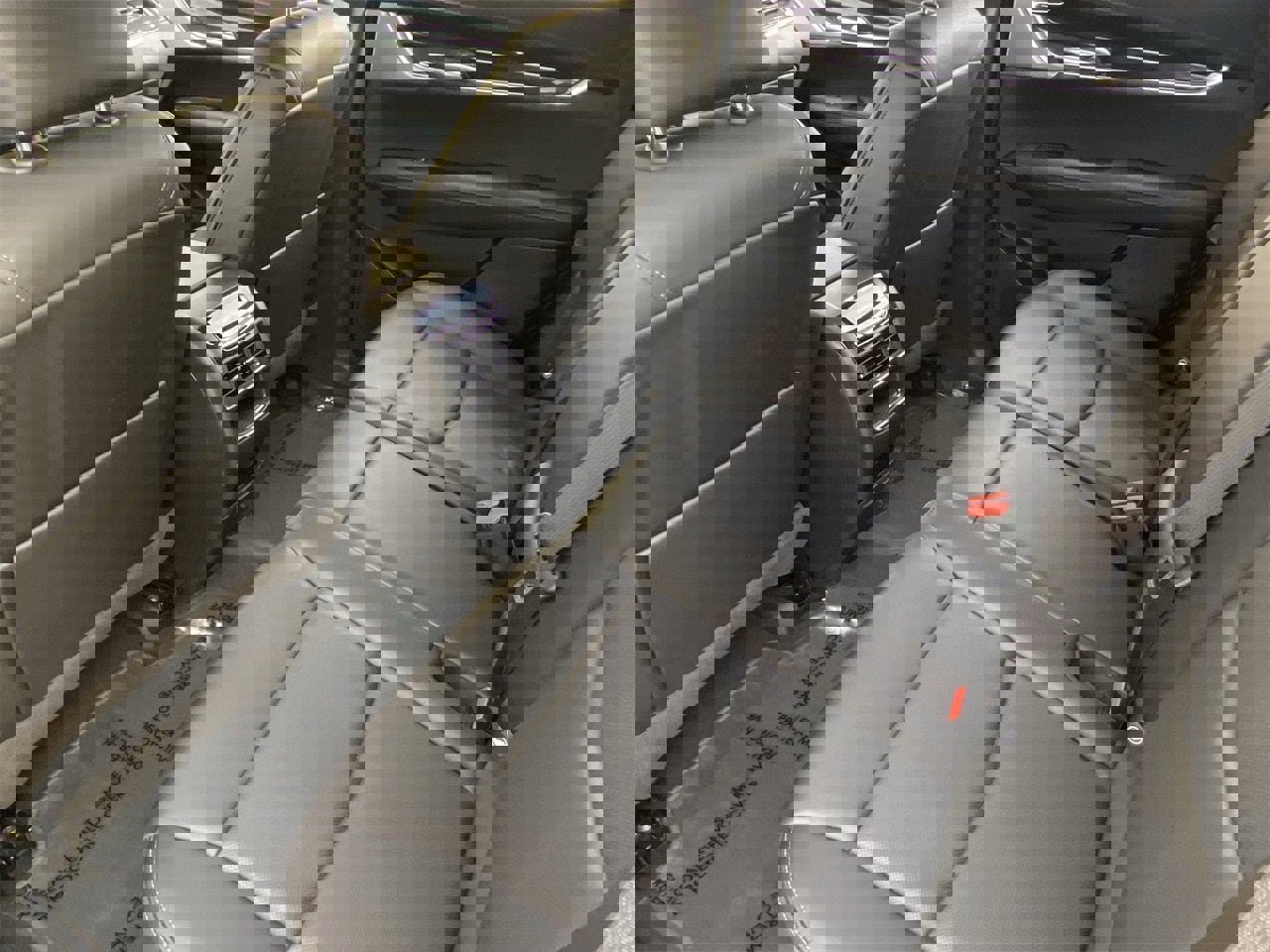 Certified 2022 Cadillac XT5 Premium Luxury w/ LPO, Floor Liner Package image 18