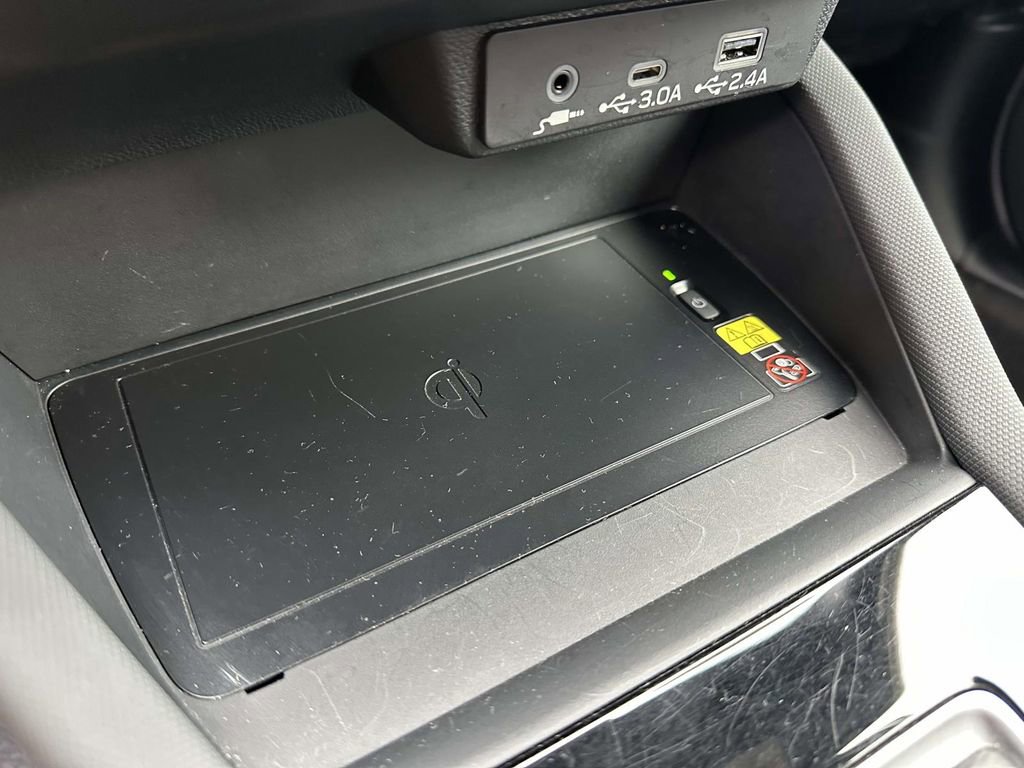 Used 2025 Subaru Forester Premium image 22
