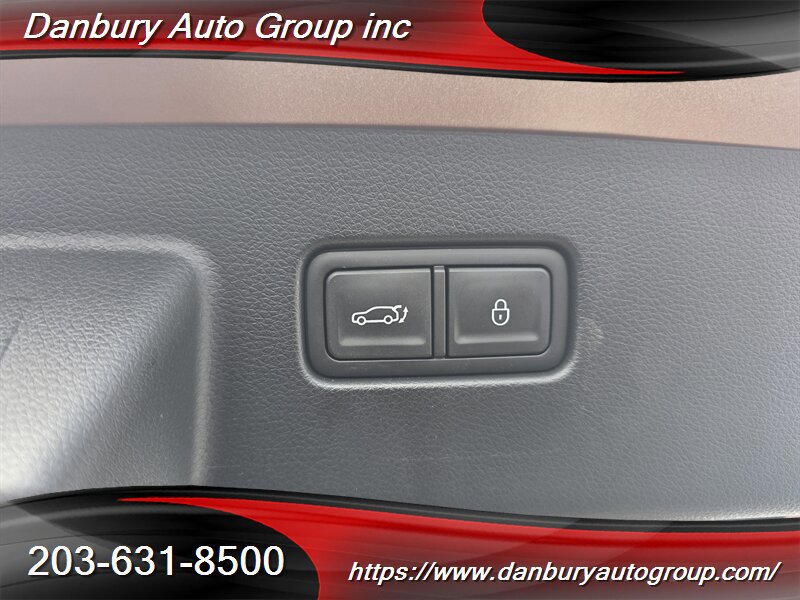 Used 2024 Genesis GV60 Performance AWD/4WD image 5