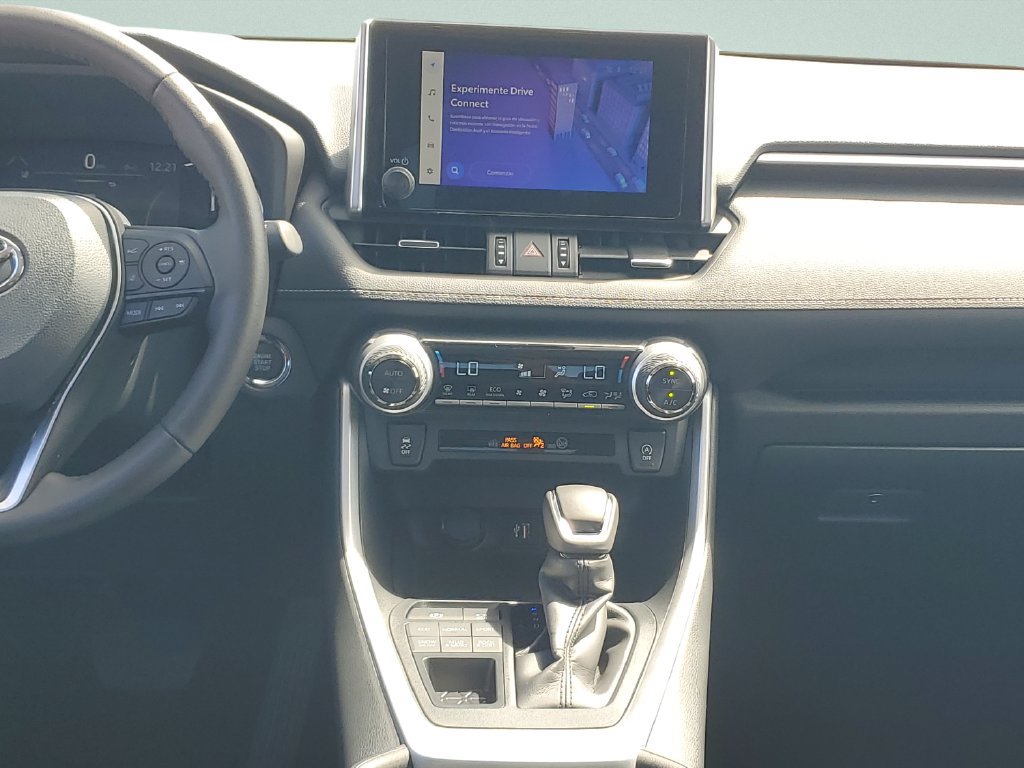 Certified 2024 Toyota RAV4 XLE Premium AWD/4WD image 15