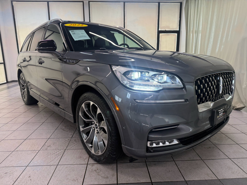 Used 2022 Lincoln Aviator Grand Touring w/ Equipment Group 301A AWD/4WD image 2