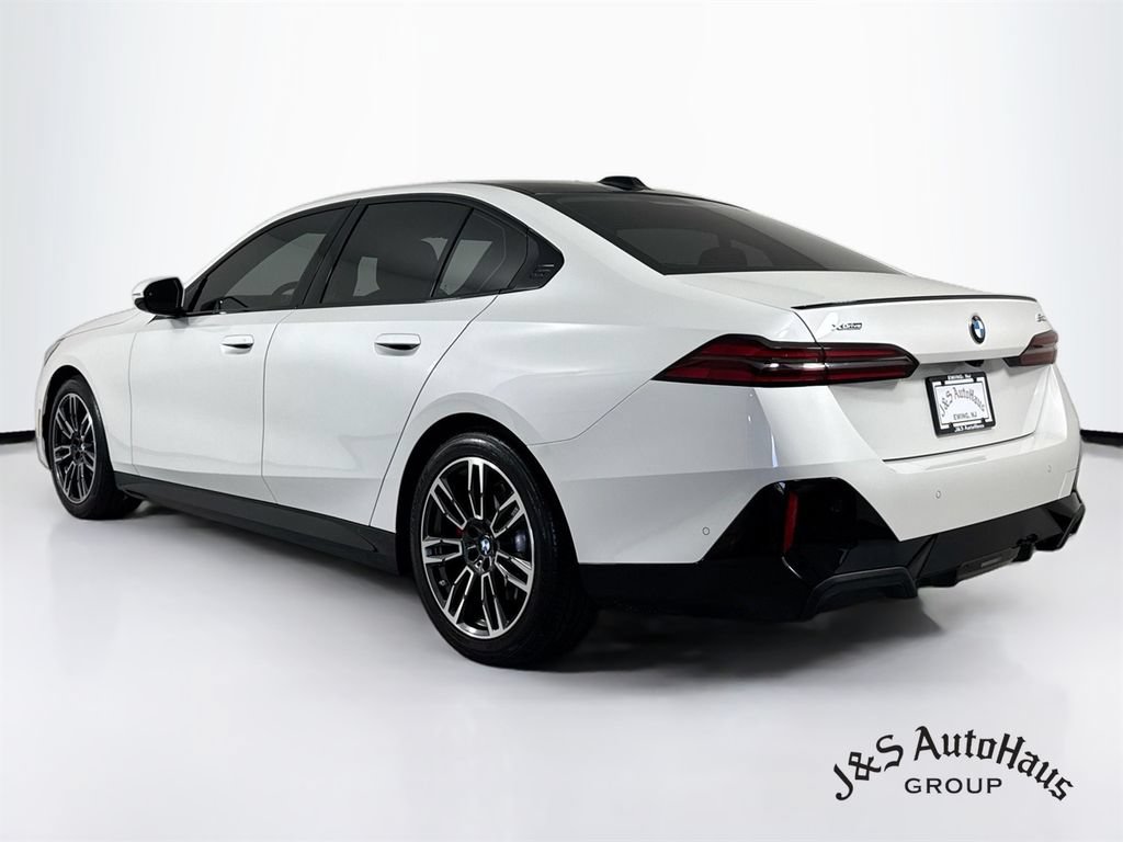 Used 2026 BMW 540i xDrive AWD/4WD image 5