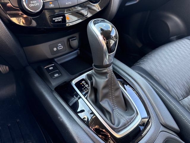 Used 2019 Nissan Rogue SV w/ Premium Package AWD/4WD image 35