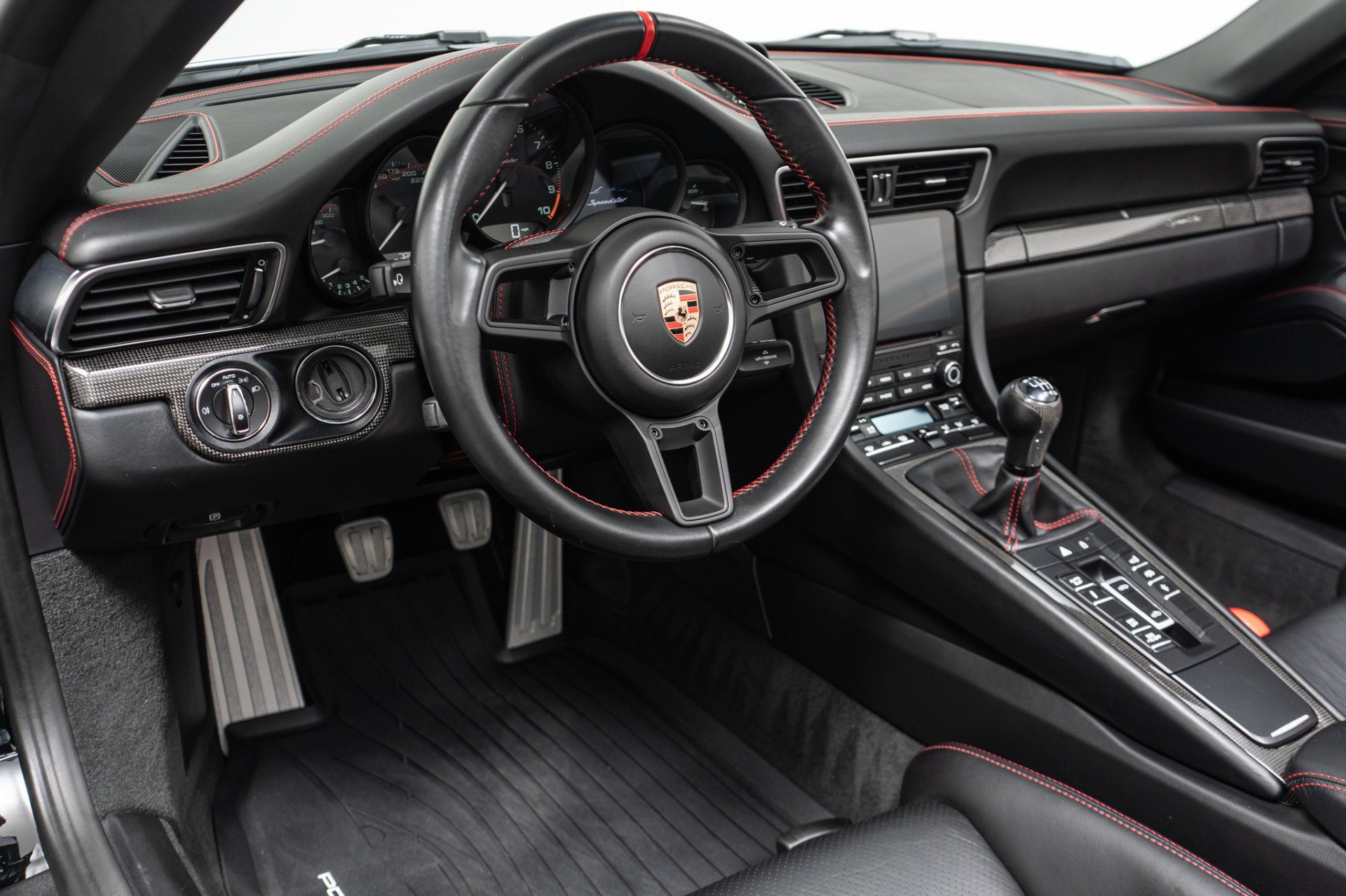 Used 2019 Porsche 911 Speedster RWD image 13