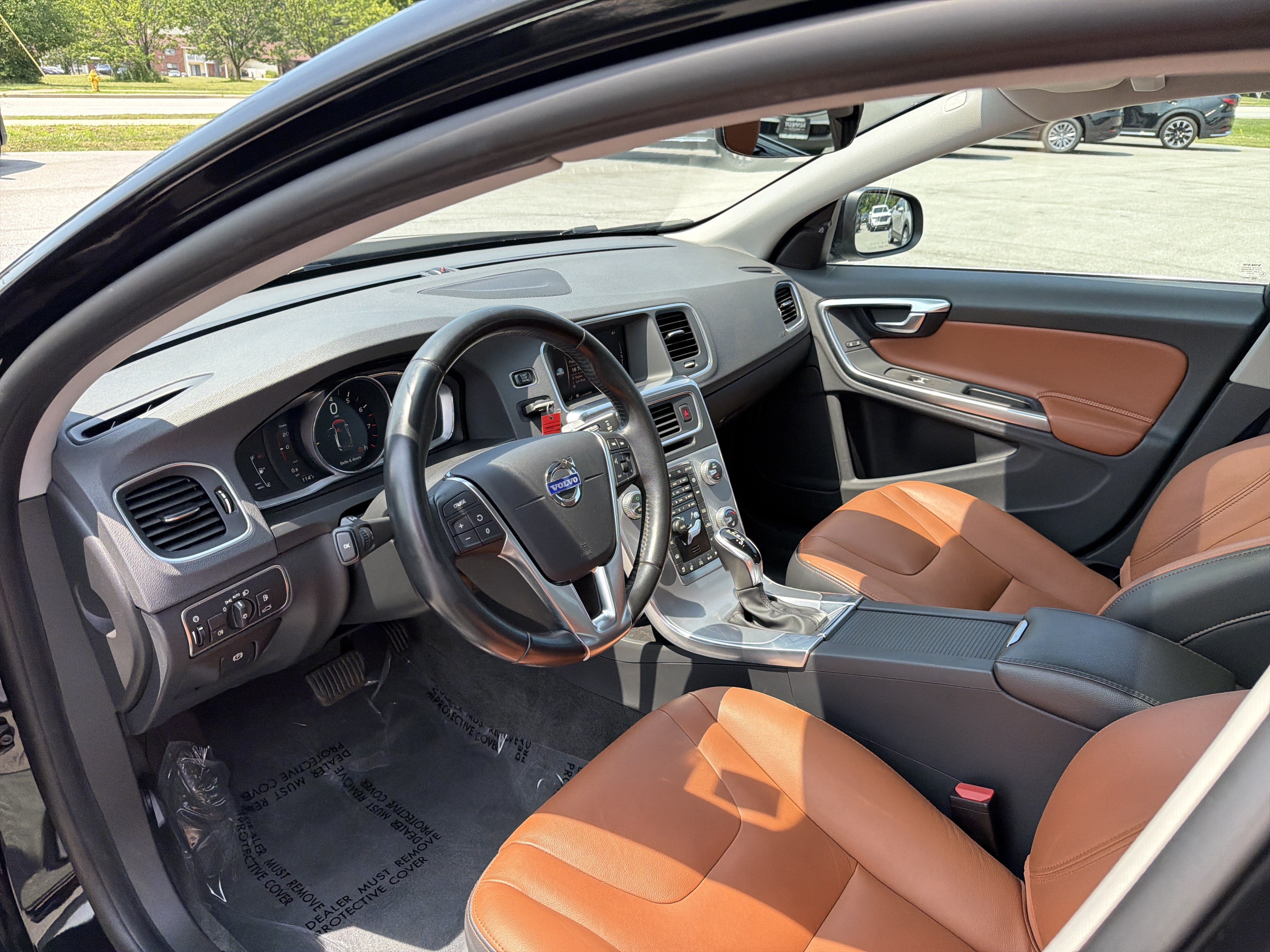 Used 2018 Volvo S60 T5 Inscription w/ Climate Package AWD/4WD image 13