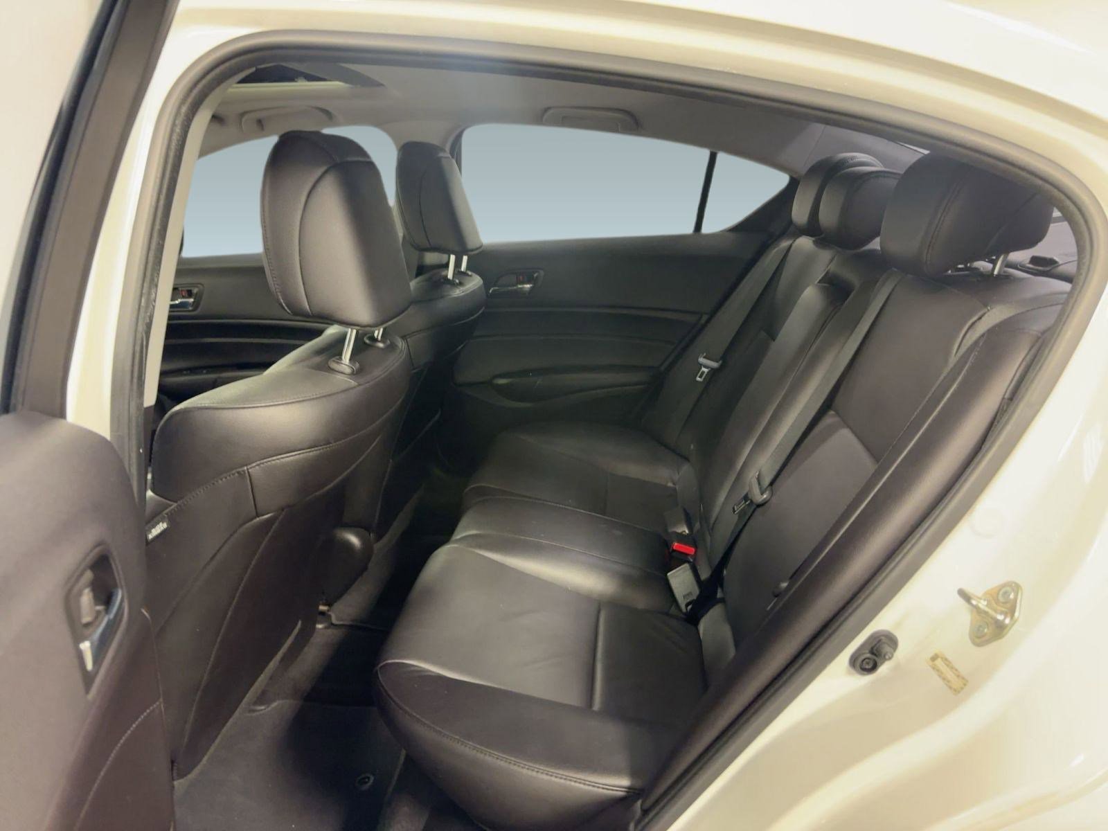 Used 2018 Acura ILX w/ Special Edition Package image 14