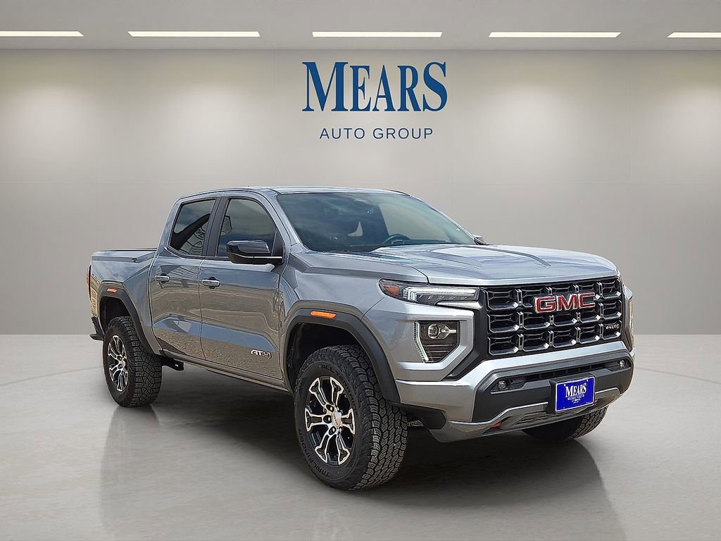 Used 2024 GMC Canyon AT4 w/ AT4 Premium Package AWD/4WD image 7