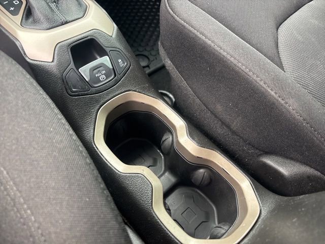 Used 2017 Jeep Renegade Sport w/ Power & Air Group image 31