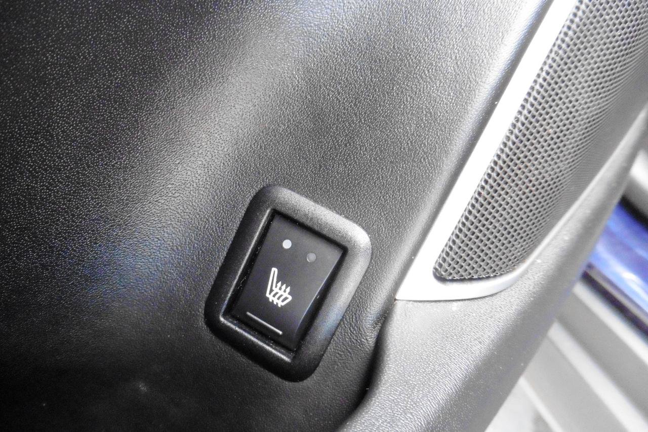 Used 2019 Maserati Levante GranLusso AWD/4WD image 18