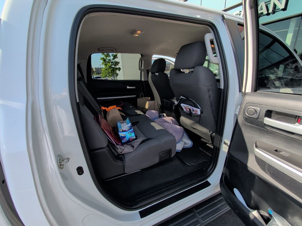 Used 2017 Toyota Tundra SR5 w/ SR5 Upgrade Package AWD/4WD image 21