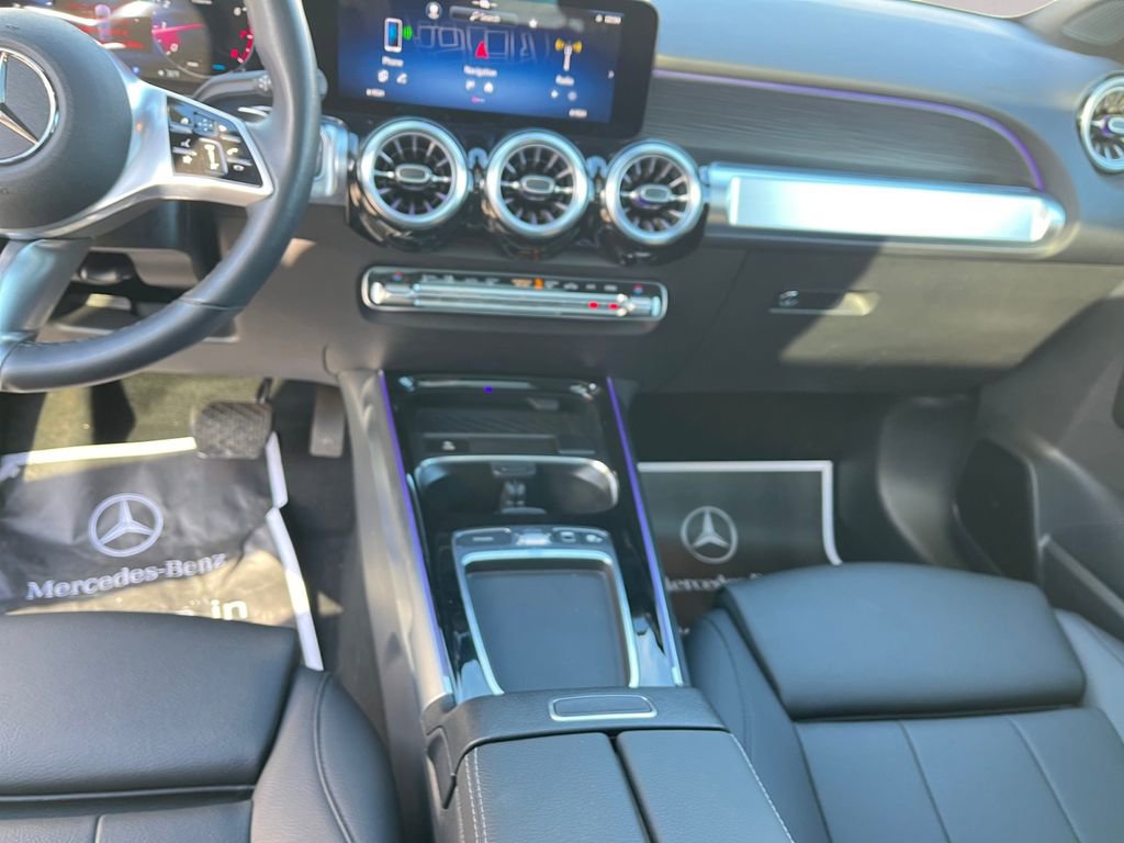 Certified 2025 Mercedes-Benz GLB 250 4MATIC image 11
