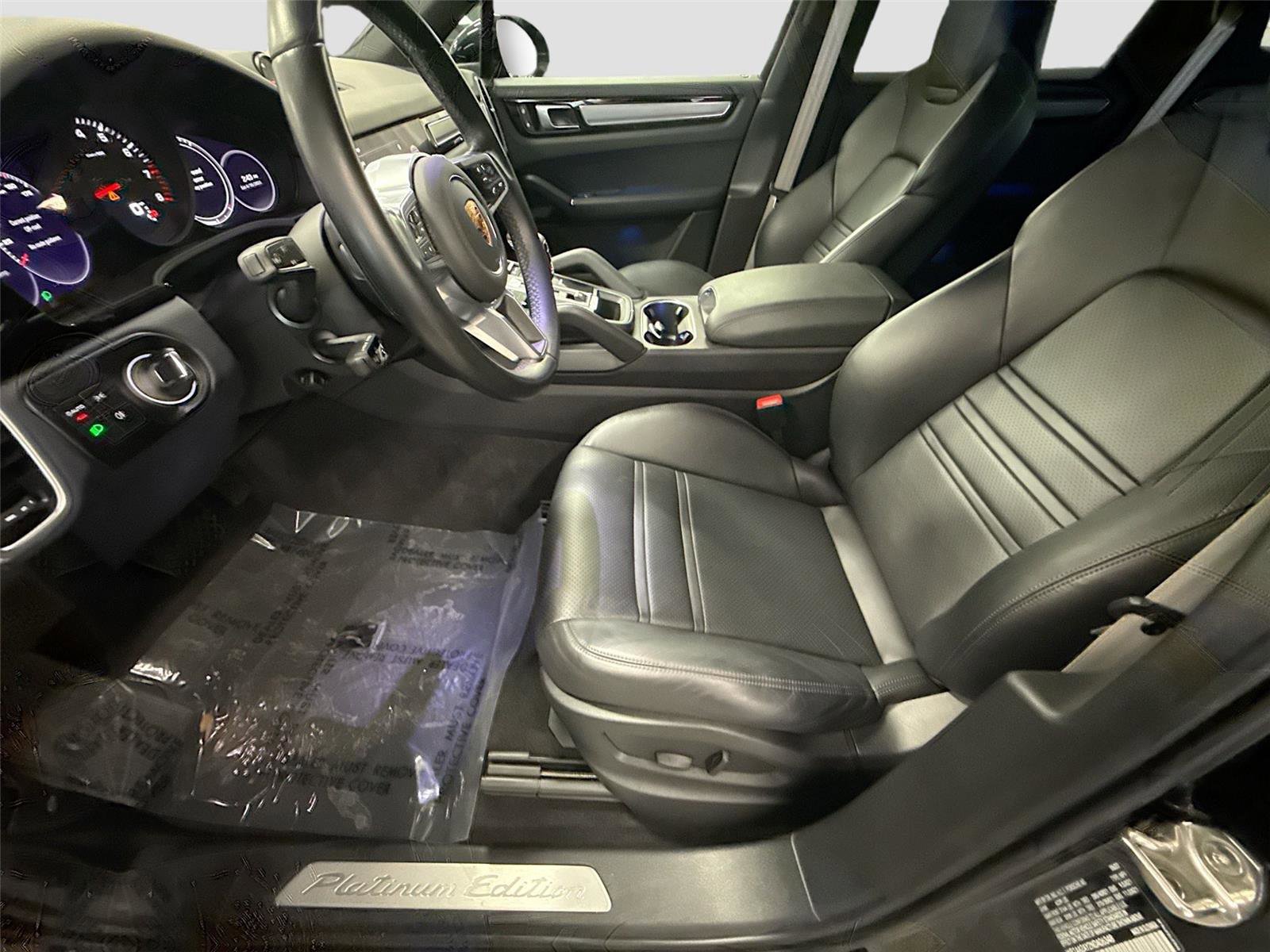 Used 2022 Porsche Cayenne Platinum Edition AWD/4WD image 9